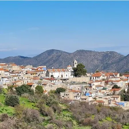 Holiday home Redblue Door Two Traditional Listed *