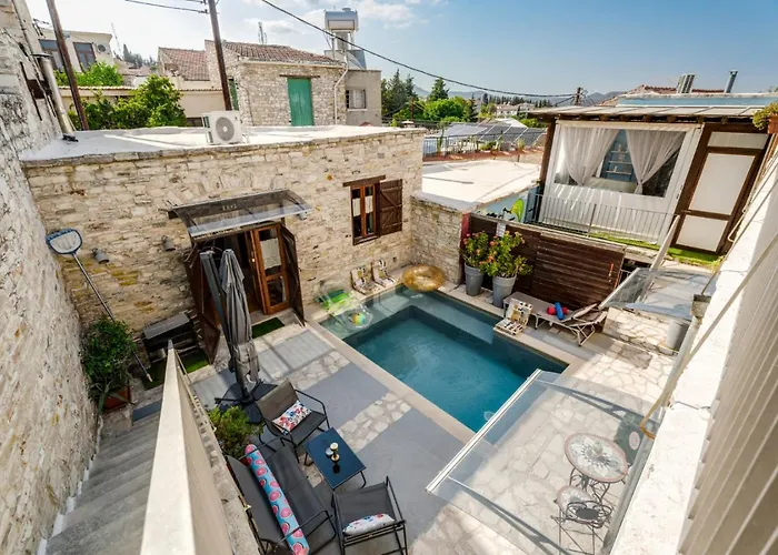 Redblue Door Two Traditional Listed