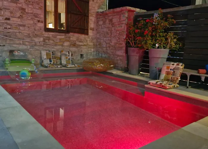 Redblue Door Two Traditional Listed פאנו לפקארה